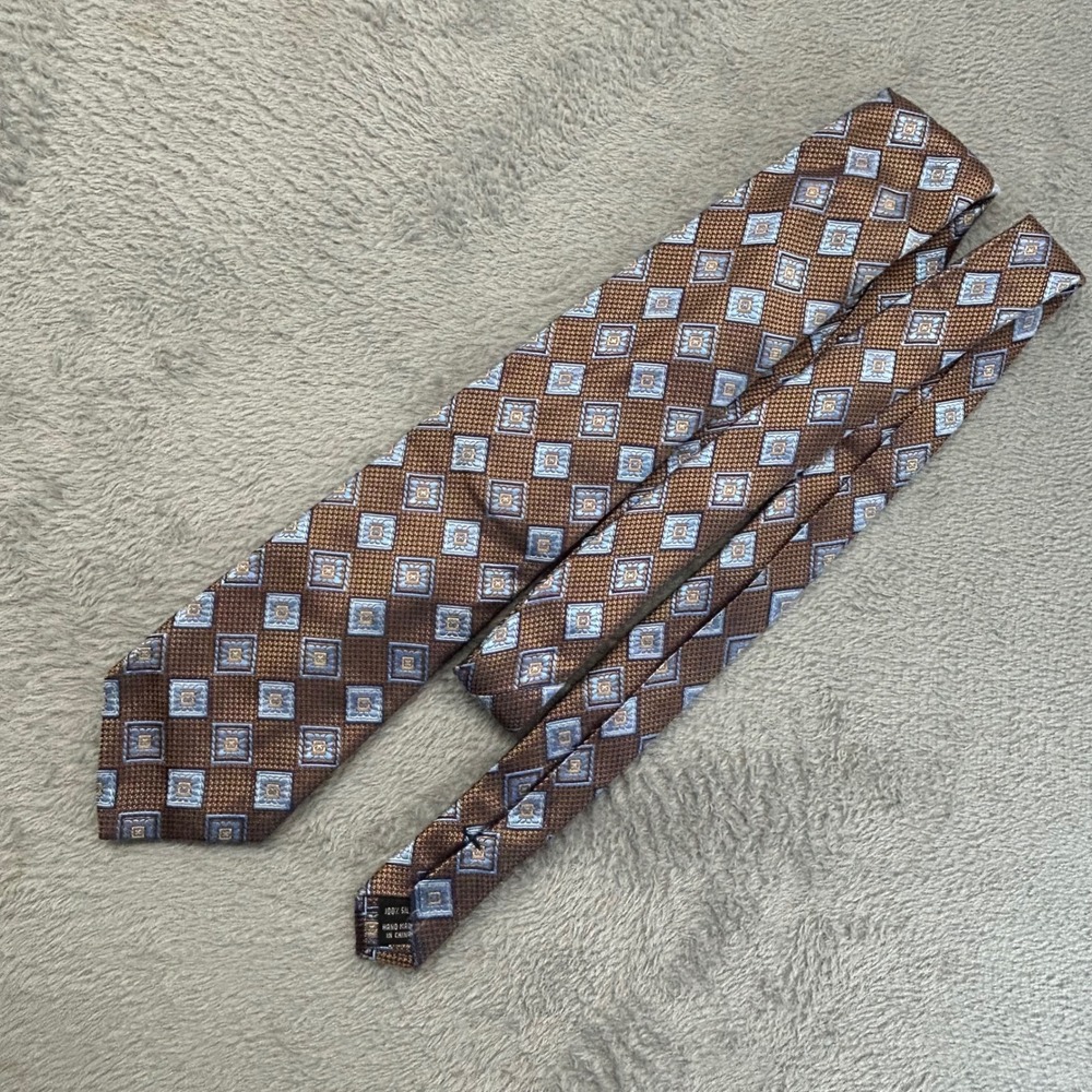 Jos A Bank Signature Collection Brown Blue Geometric Diamond 100% Silk Men Tie